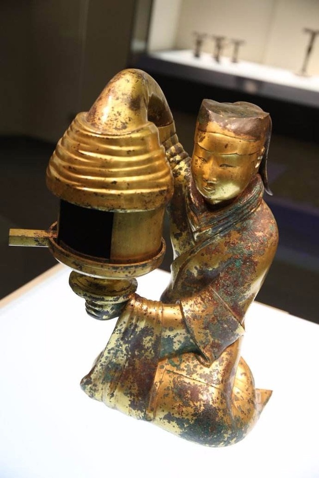 照亮古人的夜空:中国古代著名的照明灯具